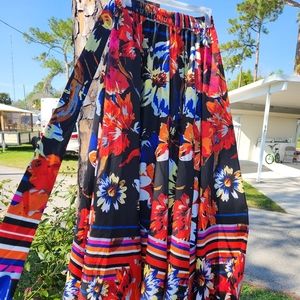 ♥️Truly 4 U Gorgeous long 41" skirt Size M
